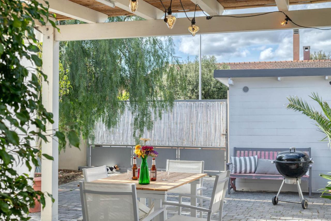 La Casa Degli Ulivi Appartamento In Villa Con Patio Куарту-Сант'Елена Екстер'єр фото